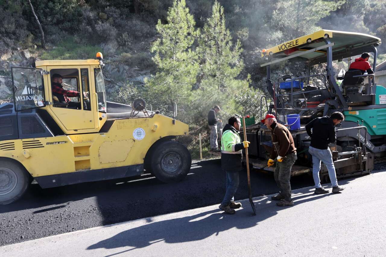 Muğla Büyükşehir Belediyesi Marmaris Adaköy Yolu’nu Yeniledi 1